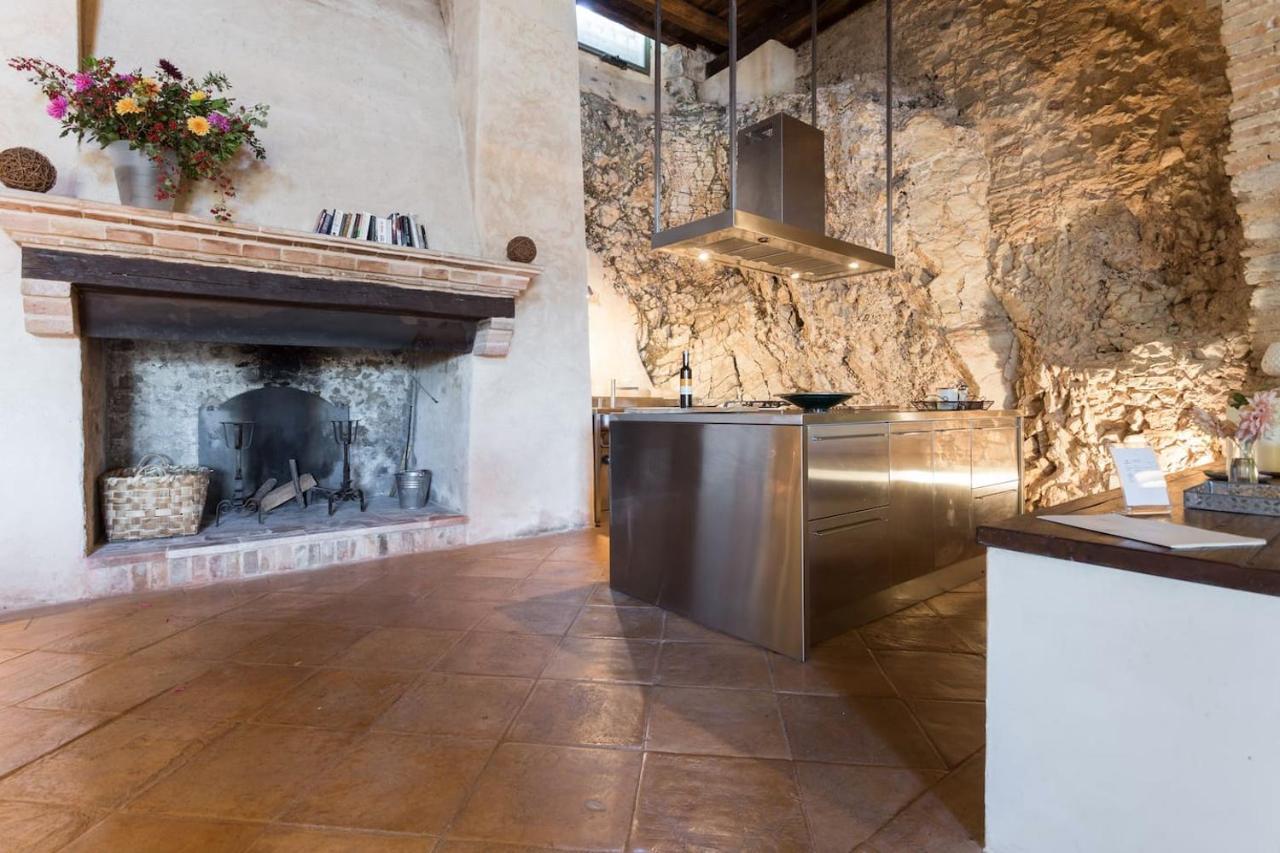 Della Genga Country Houses