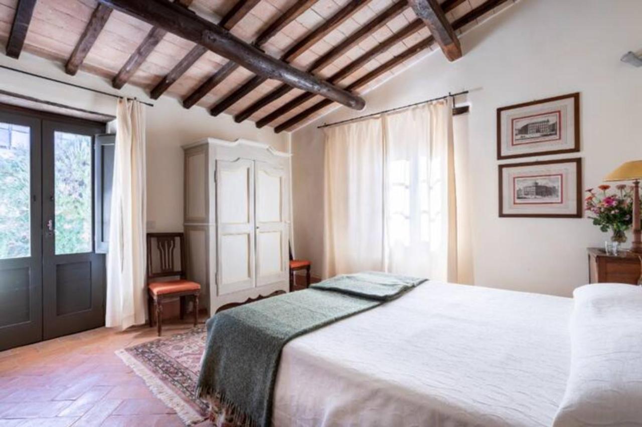 Della Genga Country Houses Poreta