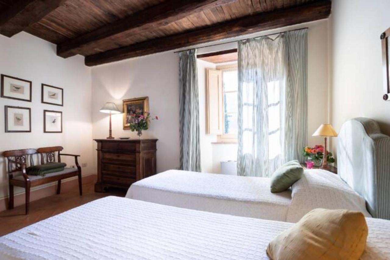 Della Genga Country Houses *